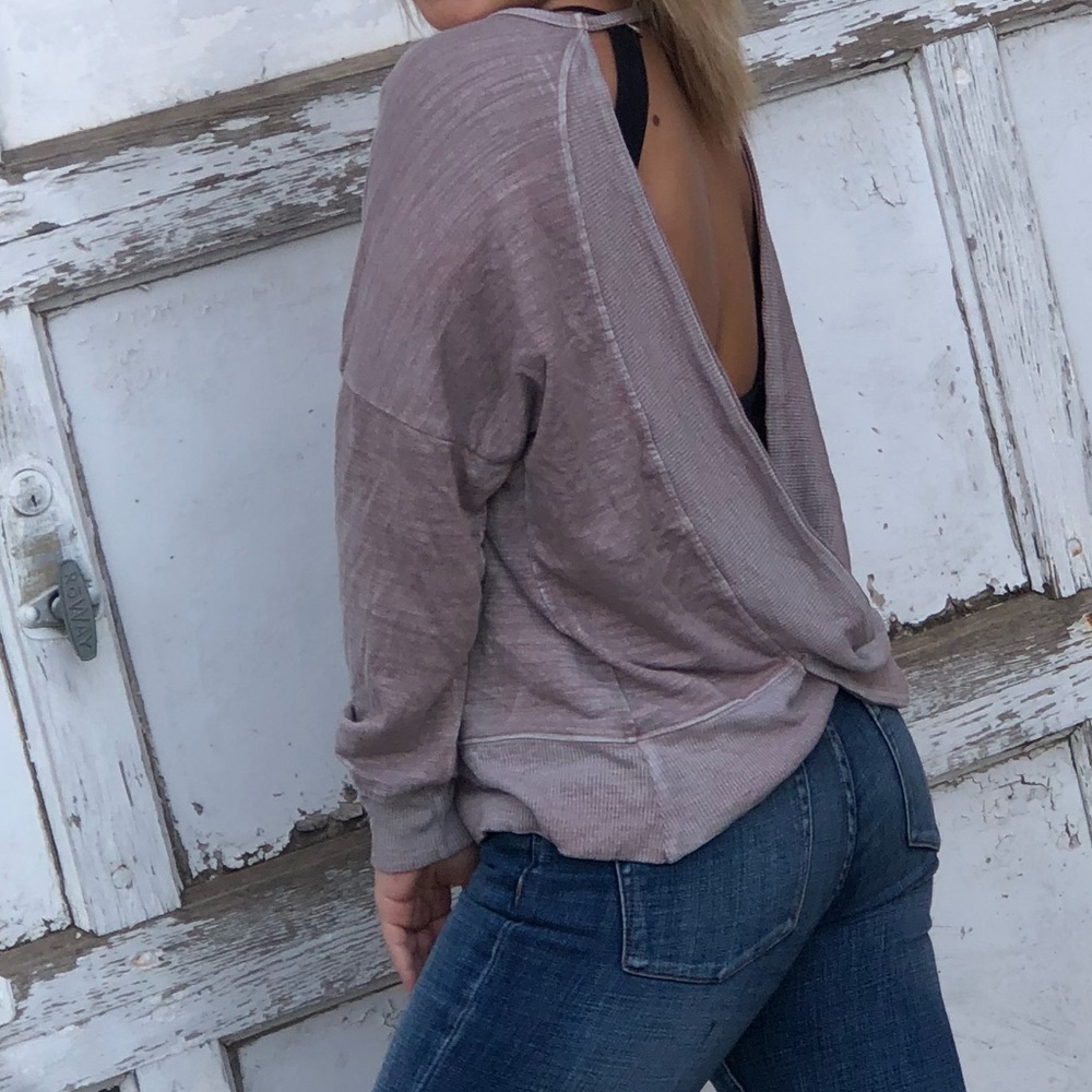 Open-back Long Sleeve - Picture 3 of 3